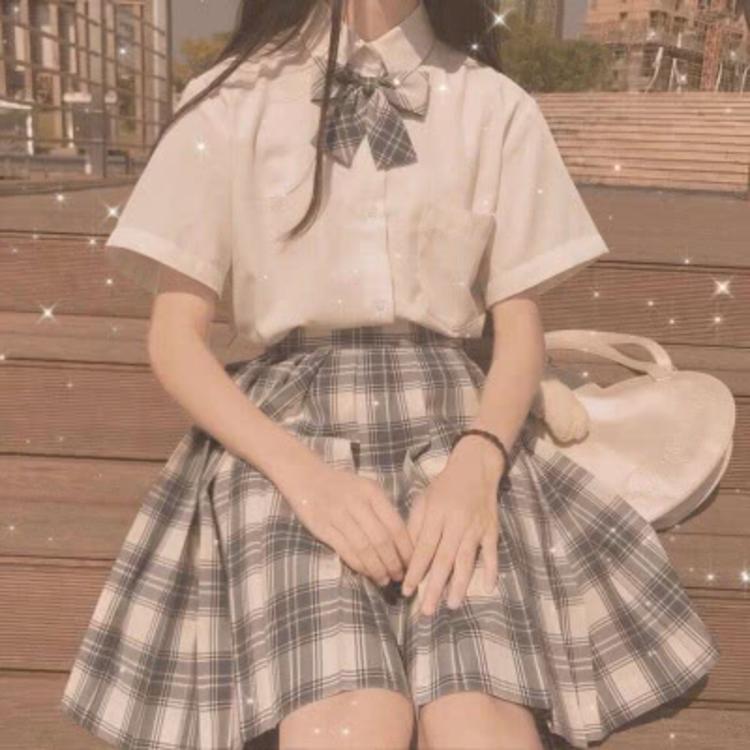 绯村剑心（原名：绯村心太；身份：飞天御剑流十四代传人、“刽子手拔刀斋”） - 4K超清影视在线观看 - 网页直播